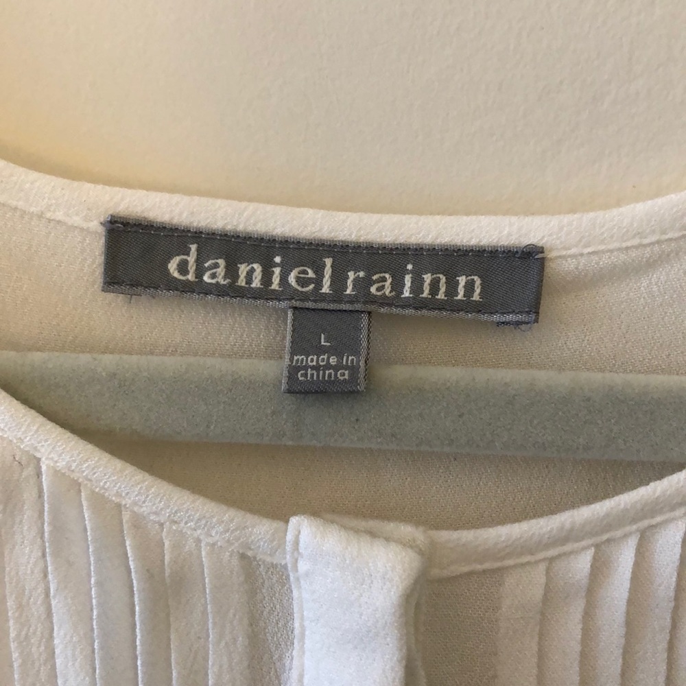 Daniel Rainn Top from Anthropologie - Picture 2 of 3